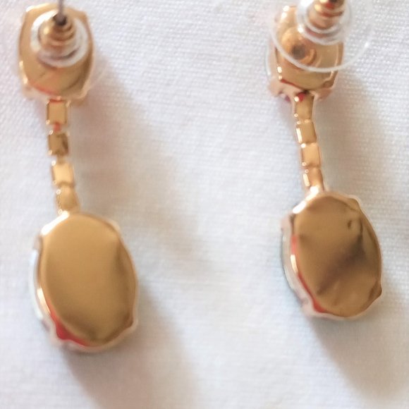 Rhinestone And Crystals Women's Earrings Pierced - Picture 4 of 5